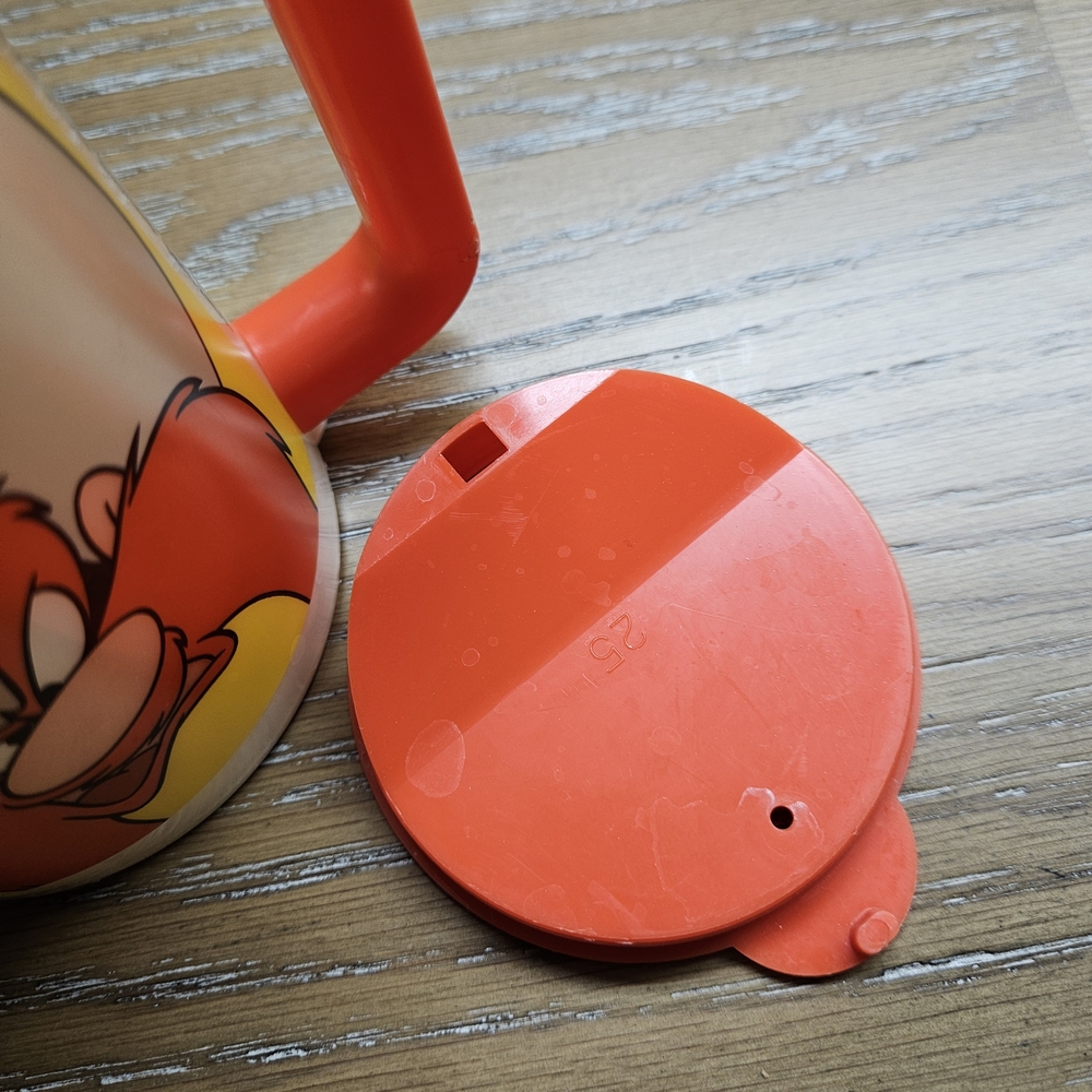 Warner Bros. Yosemite Red Plastic Coffee Mug with Handle - Picture 8 of 8